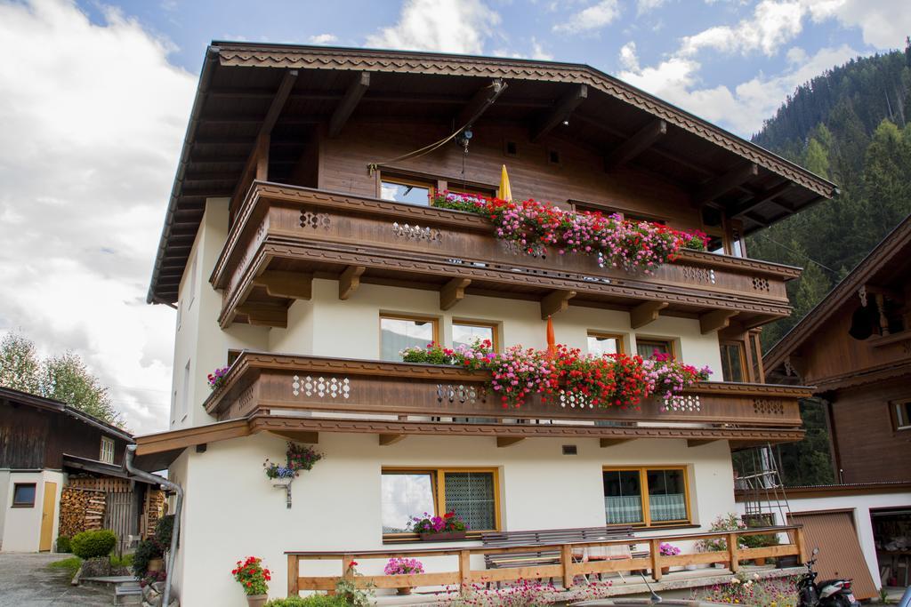 Apartmán Haus Martina Tux Exteriér fotografie